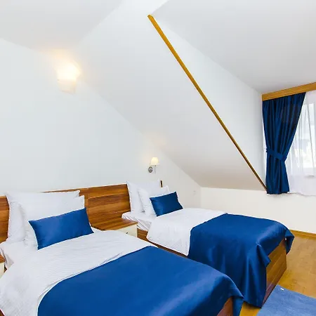 Palma Oda ve Kahvaltı 4*